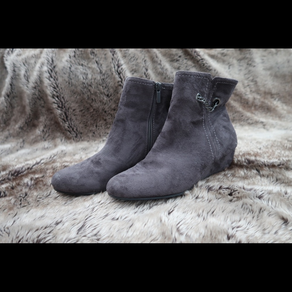 IMPO Grey Suede Heeled Booties
